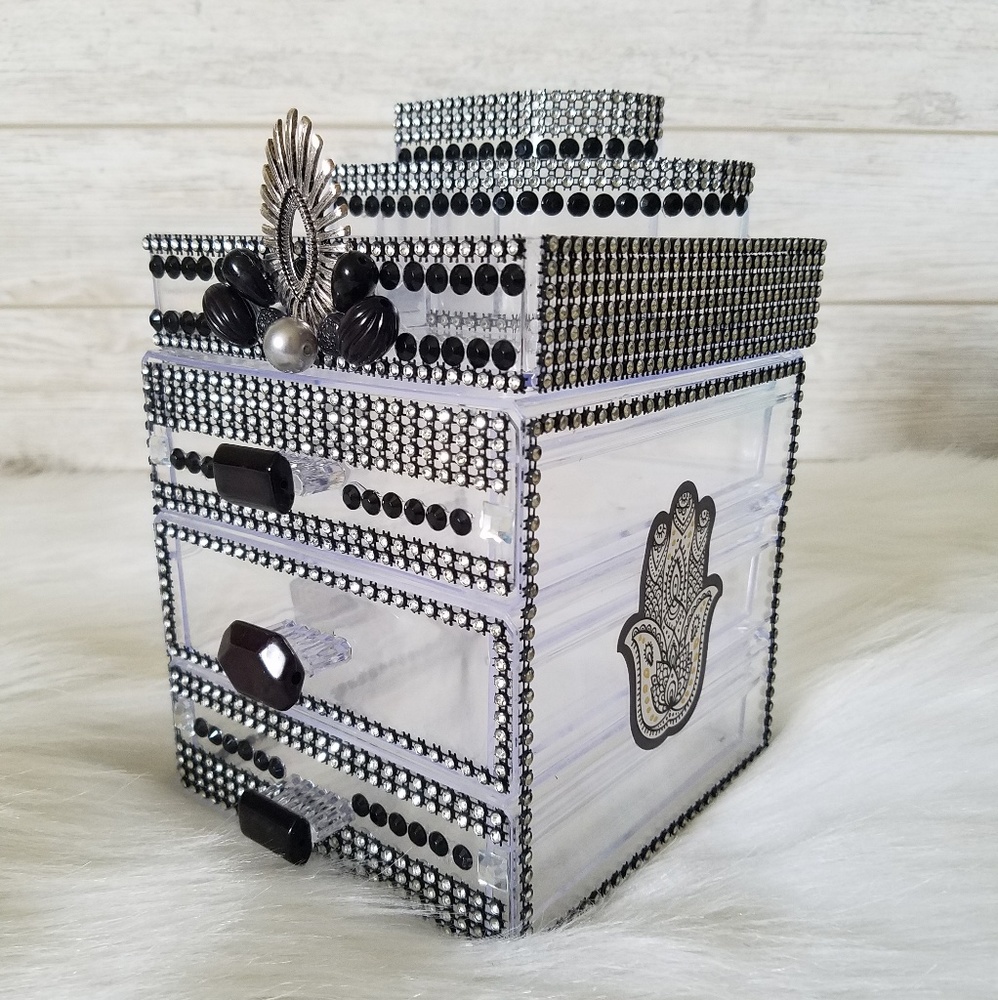 ❌SOLD❌Makeup Storage